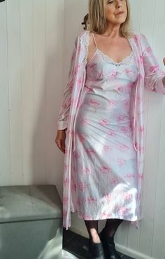 Matching vintage nightgown and robe in floral pink design Rare find  By Originals  size UK 10/12 US6/8 Midi length Measurements: Nightgown: Bust 32" Length 47"(shoulder to hem) Waist 30" Robe: Width at fastening:  Waist approx 32"  Length 49" shoulder to hem Underarm to cuff 16" Model size UK10 5ft 9" tall all orders are shipped using biodegradable and recycled packaging where possible Pink Robe For Spring Sleepwear, Pink Robe For Sleep And Spring Season, Vintage Pink Robe For Spring, Pink Feminine Spring Robe, Pink Feminine Robe For Spring, Pink Feminine Robe For Sleepover, Feminine Pink Robe For Sleepover, Pink Spring Nightgown For Sleep, Vintage Pink Sleepwear For Spring