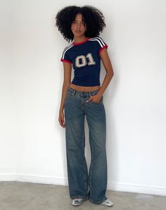 Navy Sporty Fitted Tee | Salda – motelrocks-com-eur 1990s Aesthetic Outfits, 90s Summer Outfits Aesthetic, Japan Lookbook, Y2k Shoot, Campus 00, 00s Style, Aesthetic Baby, Outfit References, Clothes Wishlist