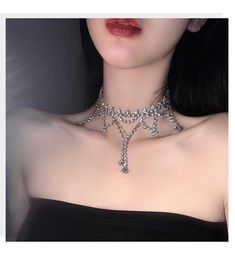 Material: Alloy, rhinestone
Size: length 30.7cm, extension chain length 9.7cm
Reminder: There are errors in manual measurement, please refer to the actual product. Fire Jewelry, Princess Jewelry, Women's Jewelry Sets, Classy Jewelry, Earrings Women, Silver Prices, Lovely Jewellery, Body Jewellery, Rings Necklaces