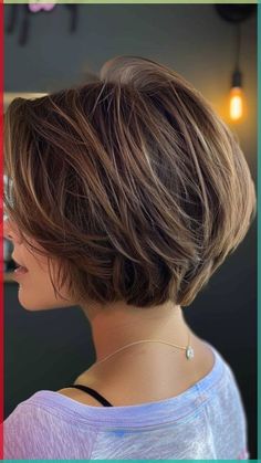 Choppy Bob Hairstyles Dark Hair, Layer Short Bob Haircut, Short And Layered Haircuts, Short Feathered Bob Hairstyles, Short Unstyled Haircuts, Short Tapered Bob, Cute Haircuts For Short Hair With Bangs, Womens Bob Haircut, Wedge Haircuts Stacked