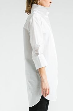 SARLA LONG BUTTON DOWN SHIRT IN ITALIAN STRETCH POPLIN Long Button Down Shirt, Dolman Sleeve Shirt, Dolman Top, Dolman Sleeve Tops, Office Look, 2023 Fashion, White Shirts, Slim Pants, Collar And Cuff