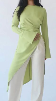 summer evenings asymmetric top Tunic Blouse Outfit, K Fashion Summer, Assymetrical Top Outfits, Asymmetrical Top Outfit, Wrap Top Outfit, Street Hijab Fashion, Draping Fashion, Asymmetric Top