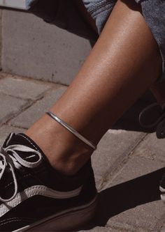 Silver Snake Anklet, Silver Anklet, Flat Anklet, Just that little sparkle that is missing! The perfect addition to your summer outfit. Description: - Material: Sterling silver - Length: 22-28cm long chain with extendable chain - Weight: 8.47 gr. For an extra kick, match it together with Paper Clip Anklet Silver. With love, NO MORE! Our jewelry is made in Lithuania and the Netherlands with extra love.. Silver Casual Anklets For Festival, Casual Silver Anklets For Festival, Trendy Silver Anklets For Festival, Handmade Silver Casual Anklets, Handmade Casual Silver Anklets, Snake Anklet, Outfit Description, Anklet Silver, Silver Anklet