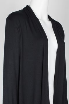 Discover the luxurious Anne Rose cardigan and instantly upgrade your wardrobe. Crafted with an open front design and detailed with delicate lace trim at the bottom, it offers an elegant and exclusive look, perfect for completing any chic outfit. Anna Rose, Rose Cardigan, Chic Outfit, Front Design, Black Cardigan, Front Open, Chic Outfits, Lace Trim, Long Sleeve Blouse