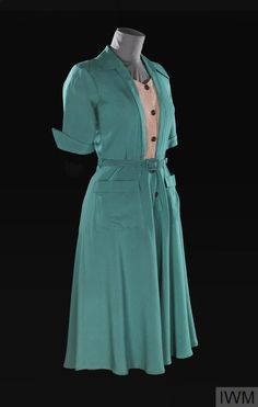 Utility Dress, 1940s Fashion, Uk Fashion, Clothing Patterns, Shirt Dress, Style Inspiration, Pattern, Clothes