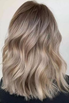 Ashy Dark Blonde Hair Balayage, Moody Blonde Hair, Blondish Brown Hair Dark Blonde, Oatmilk Blonde Hair, Soft Sandy Blonde Hair, Ashy Toner For Blonde Hair, Brown Hair With Ash Blonde Balayage, Cool Tone Balayage Blonde, Blonde For Greying Hair