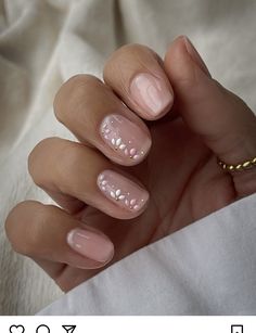 Bridesmaid Pink Nails, Biab Designs Ideas Short, Cute Nails Acrylic 2024 Simple, Biab Nails Inspiration Short, Pink Biab Nails, Biab Nails Inspiration, Biab Designs, Biab Nail Art, Ongles Rose Pastel