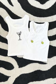 Olive nips Cool Merch Ideas, Disco Tequila, Tequila Art, Martini Olive, Olive Top, Shirt Design Inspiration, Infant Tees, Aesthetic Clothes, Diy Clothes