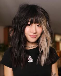 Skunk Hair, Blonde Streaks, Peinados Fáciles Para Cabello Corto, Hair Color For Women, Edgy Hair, Penteado Cabelo Curto, Blonde Pixie, Asian Hair