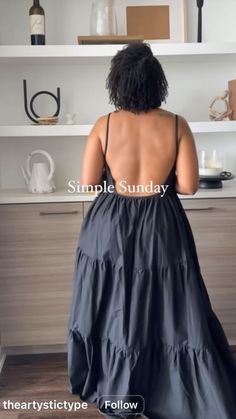 Bold Colors Fashion, Black Dress Style, Chic Outfits Classy, Black Backless Dress, Dinner Dress Classy, Career Fashion, Classy Casual Outfits, Cute Simple Outfits