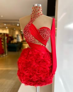 One sleeve, short red ruffle dress featuring front little red details. Short Red Prom Dresses, Tulle Cocktail Dress, Red Ruffle Dress, One Shoulder Prom Dress, Dresses Beautiful, Short Gowns, Classic Cocktail, Cocktail Gowns, Beaded Prom Dress