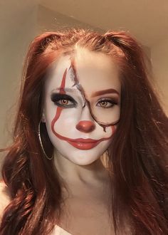 How To Do Pennywise Makeup, Halloween Costume Ideas Clown, Pennywise Costume Makeup, Pennywise Clown Makeup, Scary Clown Costume Women Face Makeup, Halloween Costumes Women Scary Makeup Ideas, Clown Ideas For Halloween, Cute Pennywise Makeup, Women Pennywise Costume