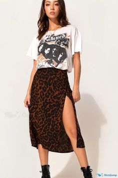 OrcaJump - Orcajump - Falda de talle alto con estampado floral de leopardo 80s Outfit Ideas, Look Rock, 80s Outfit, Grey Leopard Print, Prints Fabric, Uniform Fashion, Plaid Mini Skirt, Brown Leopard, Skirt Skirt