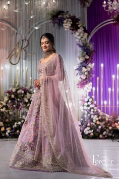 Lehenga Ideas For Engagement, Lahanga Design Latest Bride, Lehnga For Grooms Sister, Onion Colour Lehenga, Lehenga For Engagement The Bride, Reception Lehenga For Bride Sister, Bride Sister Dress Indian, Reception Lehenga For Bride