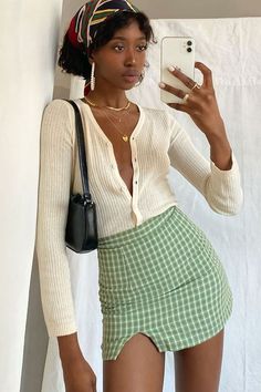 Best Cardigans, 90s Trends, Clothing Trends, Looks Street Style, Outfit Trends, Fashion Weeks, Mode Inspo, Mode Vintage, Looks Style