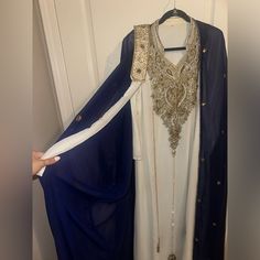 Beautiful 3 Piece Abaya/Kaftan In Royal Blue/White Blue Abaya, 3 Piece, Royal Blue, Dubai, Blue White, Blue And White, Womens Sizes, Maxi Dress, Womens Dresses