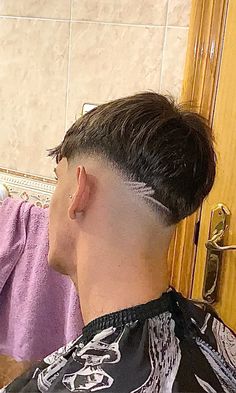 V Fade Design, Low Drop Fade Design, Low V Fade, V Haircut Men, Mid Fade Designs, Drop Fade With Design, Low Fade With Design