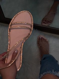 Elegant Shoes Heels, Pretty Shoes Sneakers, Fancy Jewellery Designs, Open Toe Slippers, Elegant Sandals