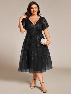 Plus Size Elegant Dresses Classy, Formal Wedding Guest Attire, Plus Size Elegant Dresses, Evening Fashion, Formal Wedding Guest Dress, Formal Wedding Guests, Plus Size Cocktail Dresses, Dresses Classy, Women Dresses Classy