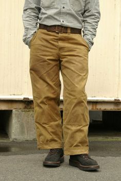 Boots Outfit Men, Mens Outdoor Clothing, Hunting Pants, Big Men Fashion, Denim Workwear, Khaki Pants Men, Books For Boys, Men Fashion Casual Outfits, Big Men