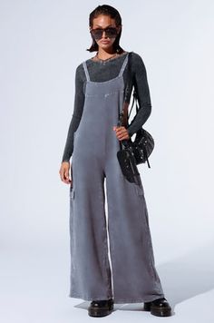 GAIA WASHED WIDE LEG JUMPSUIT IN CHARCOAL Flowy Outfit, Grey Jumpsuit, Loose Jumpsuit, Wide Leg Jumpsuit, Square Necklines, Effortless Style, A R, Wide Leg, Jumpsuit