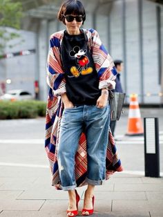 Moda Casual Chic, Kimono Outfit, Walking Down The Street, Fashion Blogger Style, Looks Street Style, Blogger Style, 가을 패션