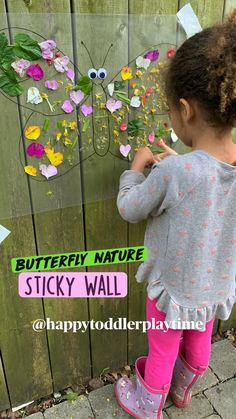 Get the full instructions here: https://happytoddlerplaytime.com/easy-nature-butterfly-sticky-wall-craft/ Butterflies Activities, Sticky Wall, Eyfs Activities, Butterfly Nature, Nursery Activities, Childcare Activities, Daycare Activities, Preschool Art Activities