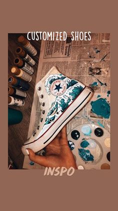 Boty Converse, Sepatu Air Jordan, Shoes Aesthetic, Painted Clothes, Aesthetic Shoes, Swag Shoes, Shoe Art, Painted Shoes, Diy Shoes