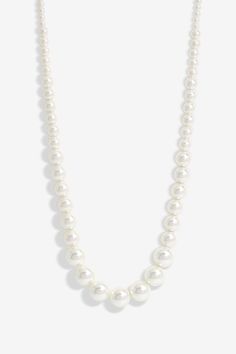 Our Jon Richard Graduated Pearl Necklace is a must-have in your jewellery box this season. Embellished with pretty pearls, this piece is the perfect accessory to complete any look, day or night. Graduated Pearl Necklace, Large Pearl Necklace, Wrap Dress Wedding Guest, Velvet Dress Casual, Occasion Dresses Wedding, Oasis Fashion, Pierced Jewelry, Makeup Gift, Boots For Sale