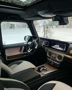 the interior of a mercedes benz benz benz benz benz benz benz benz benz benz benz benz benz