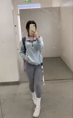 Leggings Under Jeans Outfits, Casual Outfits Workout, Cute Gym Fits Winter, Body Suit With Sweatpants, Cold Winter Outfits Baddie, Gray Leggings Outfit Casual, School Lazy Outfits, Winter Gym Fits, Leggings And T Shirt Outfit