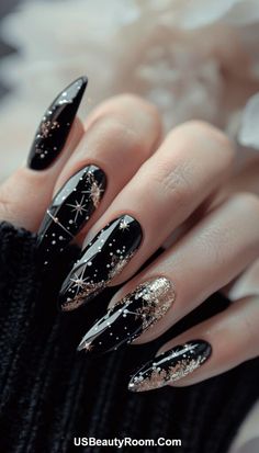 Classy Baddie Nails, Classy Baddie, Fall Nail Ideas, Nails Extra, Witchy Nails, Baddie Nails, Seasonal Nails, Winter Nail Designs