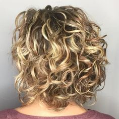 Bronde Bob, Blonde Curly Bob, Blonde Balayage Bob, Chin Length Cuts, Balayage Bob, Large Curls, Bob Haircut Curly, Blond Balayage