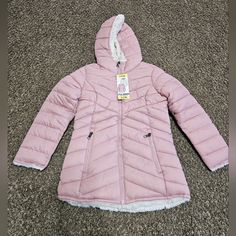 New With Tags Girls Steve Madden Reversible Jacket. Beautiful Soft Rose Pink With Cream Cozy Inside/Reversible Side. Side Zipper Pockets Quilted Fabric Shell Outer Shell Nylon, Reverse Shell Polyester, Inside Polyester. Available In Size Extra Small 5/6 Small 7/8 Medium 10/12 Large 14/16 Pink Fleece-lined Outerwear For Spring, Pink Spring Outerwear With Fleece Lining, Soft Rose, Quilted Fabric, Reversible Jacket, Girls Jacket, Kids Jacket, Rose Pink, Side Zipper