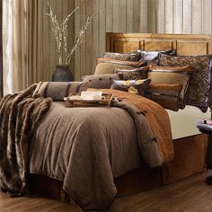 Lodge Elegance Rustic Bedding Sets Rustic Bedding Sets, Beautiful Bed Designs, Lodge Bedding, Beautiful Bedding Sets, Western Bedding, Cabin Bed, Full Bedding Sets, Rustic Bedding, Twin Bed Sets