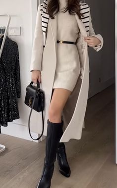 Summer Korean Dress, Rich Woman Outfits Chic, Dress Well Aesthetic, Dress For Trip Outfit Ideas, Old Money Dress Casual, Outfit Ideas For Birthday Party Casual, Smart Casual Dress Outfit, Classic Woman Aesthetic, Winter Date Outfits For Women