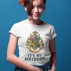 Celebrate your child's Birthday with this Hogwarts Birthday shirt. Personalize by adding your custom text! Harry Potter Style, Hogwarts Crest, It's My Birthday, Harry Potter Birthday, Wizarding World Of Harry Potter, Harry Potter Hogwarts, Its My Birthday, My Birthday, Hat Crafts