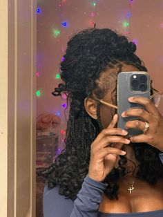 #knotlessboxbraids #boholocs #bohoislandtwist #bohoknotlesshairstyle #braids #inspo #blackgirlshairstyles #blackgirlhair #blackgirl Curls And Braids Hairstyles Short Hair, Shoulder Braids Hairstyles, Pretty Black Hairstyles Braids, Styles For Boho Bob, Black Hairstyles Short Braids, Box Braids With Curly Ends Short, Boho Knotless Bob Hairstyles, Boho Knotless Bob Styles, Cute Hairstyles For Braids Black