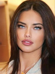 Adriana Lima Eyes, Adriana Lima Makeup, Gorgeous Eyes, American Beauty, 인물 사진, Beauty Face, Beautiful Eyes