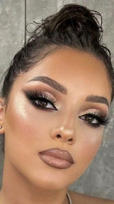 Competition Makeup, Bronze Makeup Look, Brown Girls Makeup, Bella Beauty, Wedding Makeup For Brown Eyes, Bridal Eye Makeup, Makeup For Black Skin, Magical Makeup