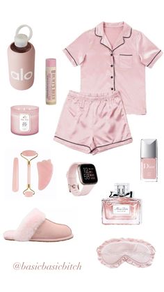 Mode Zendaya, Adrette Outfits, Pijamas Women, Cute Pajama Sets, Girly Aesthetic, روتين العناية بالبشرة, Cute Lazy Day Outfits, Lazy Day Outfits, Cute Pajamas