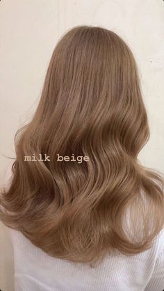 Sparkling Amber Hair Color, Milk Beige Hair Color Korean, Fawn Colored Hair, Feyre Hair Color, Milk Brown Hair Korean, Light Brown Korean Hair, Korean Hair Color Blonde, Aesthetic Hair Colour Dyes, Light Brown Hair Inspo Color