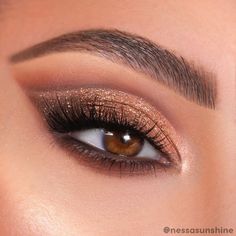 Make Up Designs, Wedding Eyes, Eye Makeup Images, Wedding Eye Makeup, Prom Eye Makeup, Cute Eye Makeup, Eye Makeup Pictures, Smink Inspiration, Gold Eyeshadow