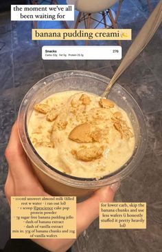 banana pudding in a plastic bowl with information about the ingredients and how to use it