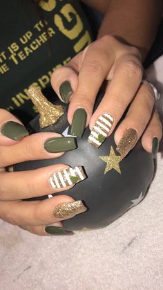 Green Camo Nails, Camo Nail Designs, Army Nails, Nail Colors And Designs, Camo Nails, Summer Nail Colors, Fall Acrylic Nails, Glamorous Nails, Nails 2021