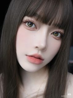 Manip Reference, Tomie Cosplay, Medium Long Haircuts, Face Drawing Reference, Beauty Magazine, Beauty Portrait, Interesting Faces, Long Hair Cuts, Cat Face