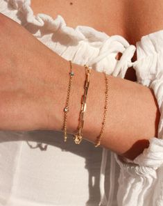 Brighten up your everyday stack with this delicate, gold-filled bracelet. Built to last, this tarnish-resistant bracelet won't lose its gold over time, guaranteeing your look is always polished! • Single Satellite Bracelet• Gold Filled• Chain Length Options: 5"-8"• Bracelet has the option to add a 1" extender to make adjustable Oval Link Bracelet For Gift, Chain Bracelet With Rectangular Links As A Gift, Chain Link Charm Bracelet As A Gift, Chain Link Charm Bracelet With Strap As Gift, Chain Link Charm Bracelet With Bracelet Strap As Gift, Dainty Chain Link Bracelet For Gift, Dainty Chain Link Bracelet As Gift, Adjustable Oval Link Chain Bracelet For Gift, Adjustable Oval Link Chain Bracelet As Gift