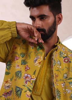 Printed bandi with kurta set. Mahima Mahajan, Yellow Kurta, Indian Groom Wear, Nyc Studio, Colour Texture, Nehru Jackets, Dapper Men, Groom Wear, Western Wedding