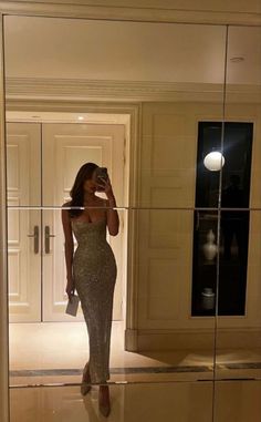 Prom Dress Ankle Length, Dress Ankle Length, Nye Outfits, Sequin Prom Dress, Looks Party, Prom Dress Inspiration, Birthday Outfits, Lily Collins, Glam Dresses