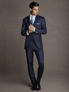 Groom Suit (Victors2Sense: love the fit, coat & pants length. Gentleman Mode, Gentleman's Club, Terno Slim, A Man In A Suit, Suit Combinations, Man In A Suit, Blue Suit Men, Navy Blue Suit, Groomsmen Suits